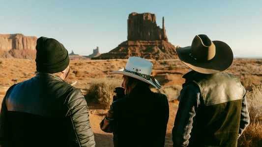 Touring Sacred Lands | Monument Valley 4x4 Tour