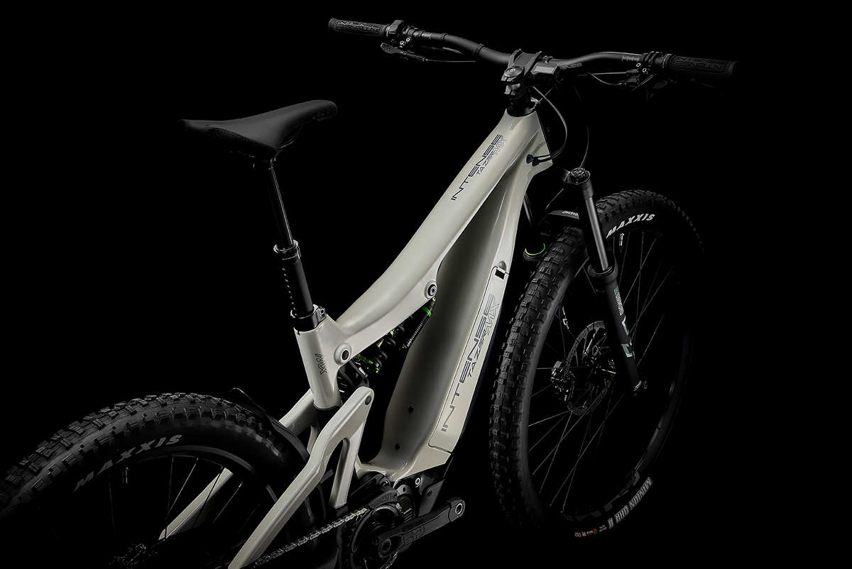 Tazer MX Carbon E-Bike - Expert Build