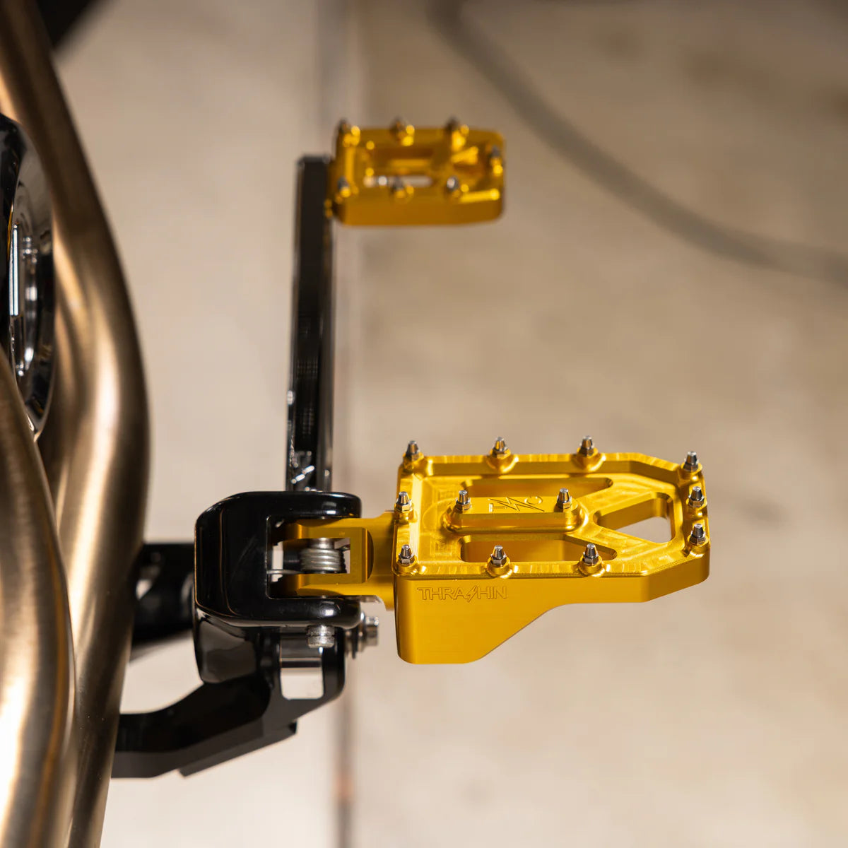 Thrashin Supply Aggressor Foot Pegs - Gold