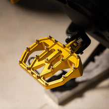 Thrashin Supply Aggressor Mini Floorboards - Gold