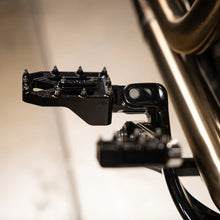 Thrashin Supply Aggressor Foot Pegs - Black