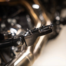 Thrashin Supply Aggressor Foot Pegs - Black
