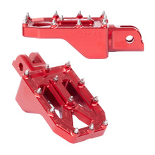 Thrashin Supply Aggressor Foot Pegs - Red