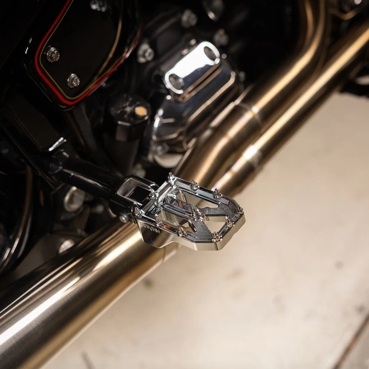 Thrashin Supply Aggressor Foot Pegs - Chrome