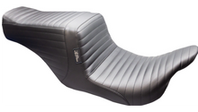 Le Pera Tailwhip Up Front Seat - Pleated - Black - FL '08-'24