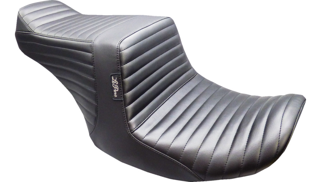 Le Pera Tailwhip Up Front Seat - Pleated - FLT/FLH '23-'25