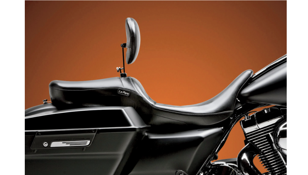 Le Pera Maverick Seat - with Backrest - Smooth - Black - FL '08-'23