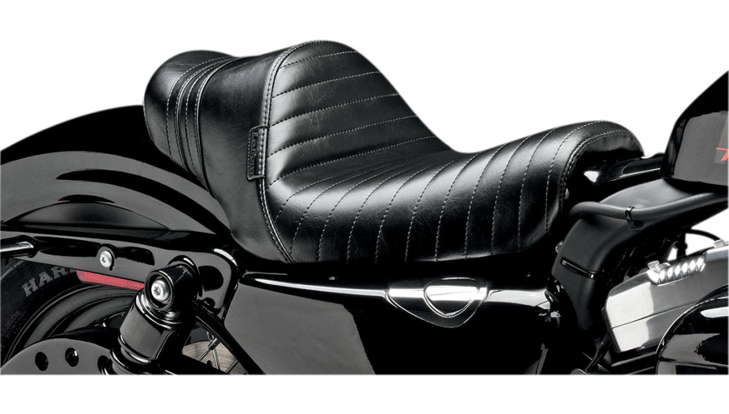 Le Pera Stubs Spoiler Seat - Pleated - Black w/ Black Stripes - XL '04-'23