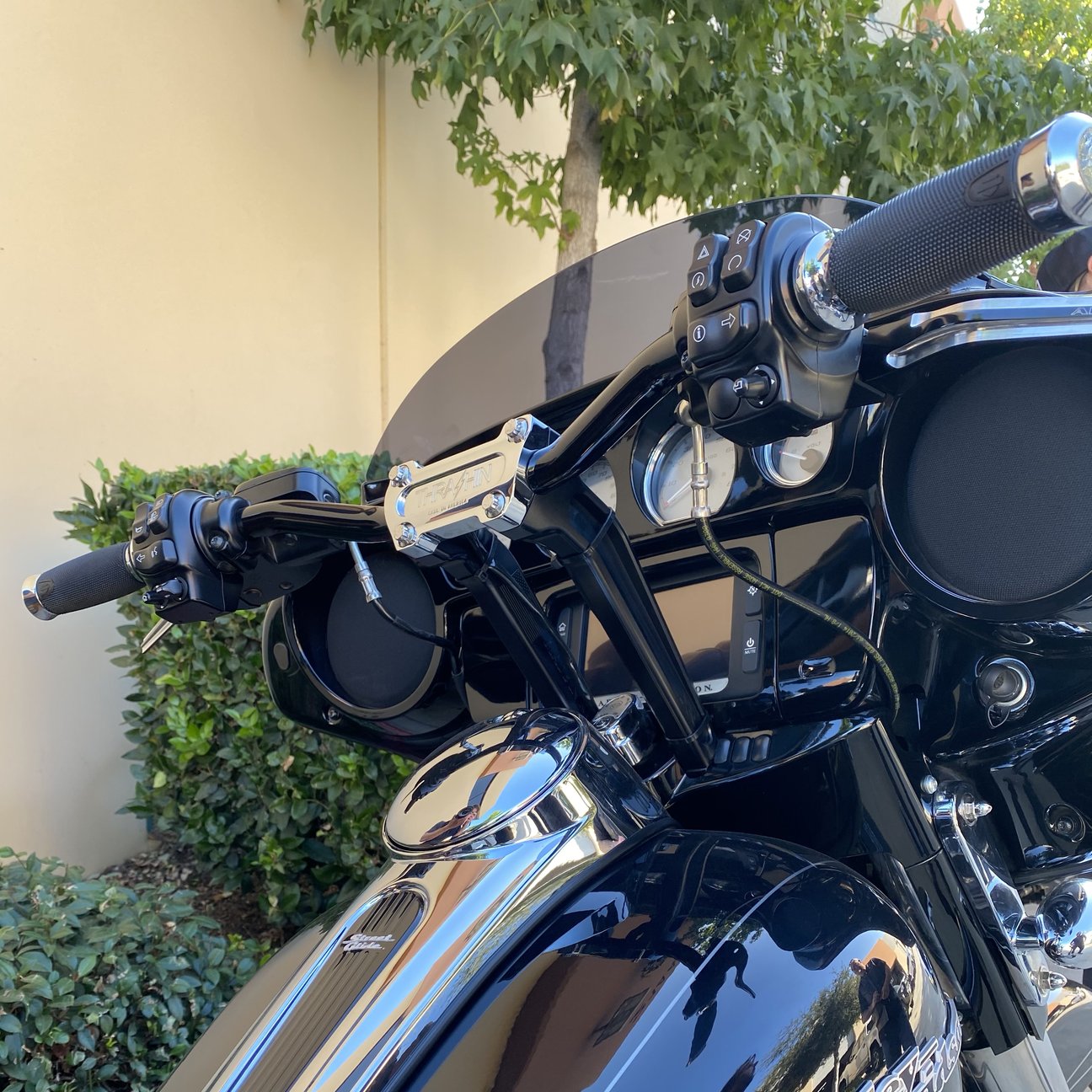 Street Glide Riser Adapter